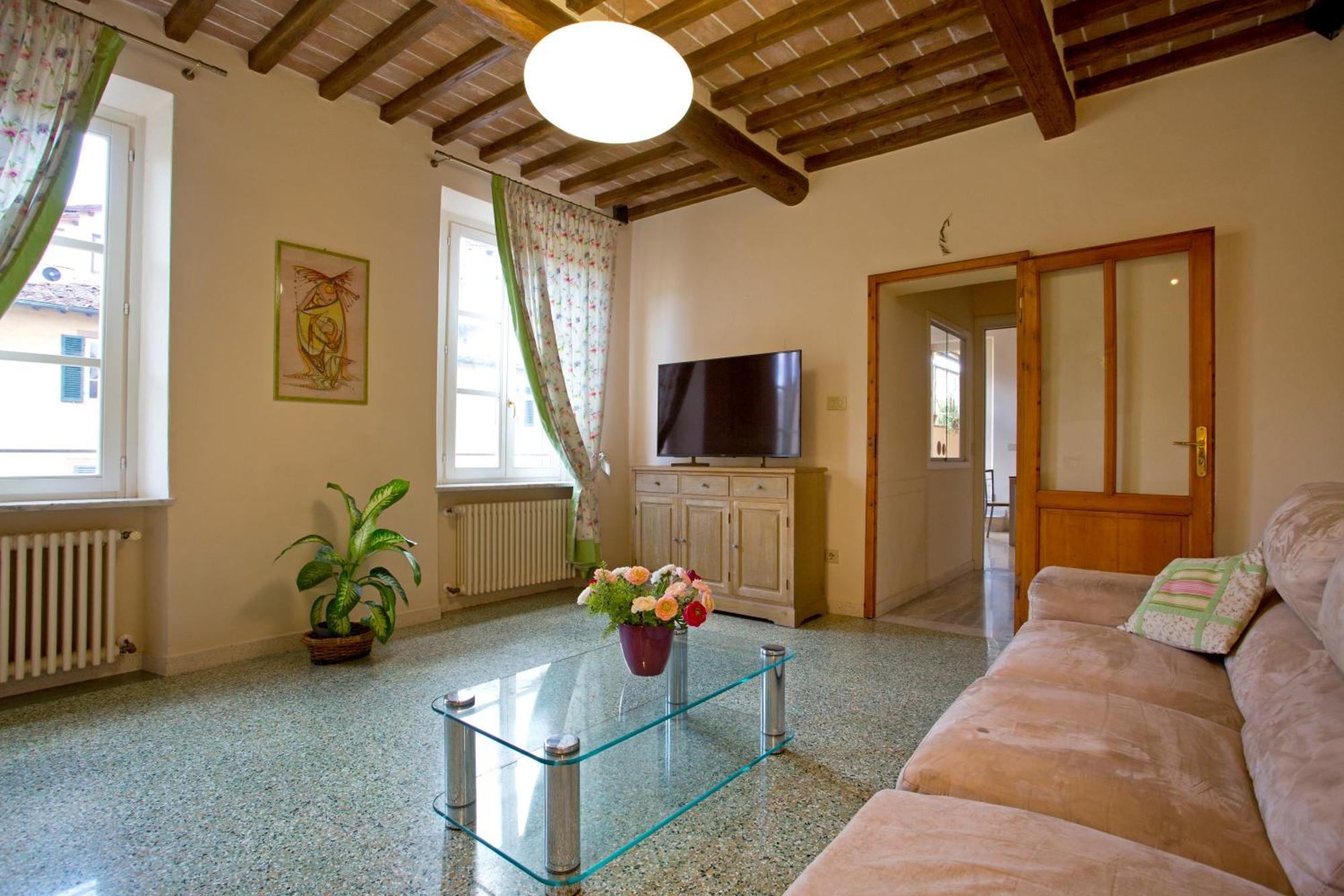 Casa San Girolamo Historic Flat With Cosy Terrace In Lucca'S City Centre Экстерьер фото