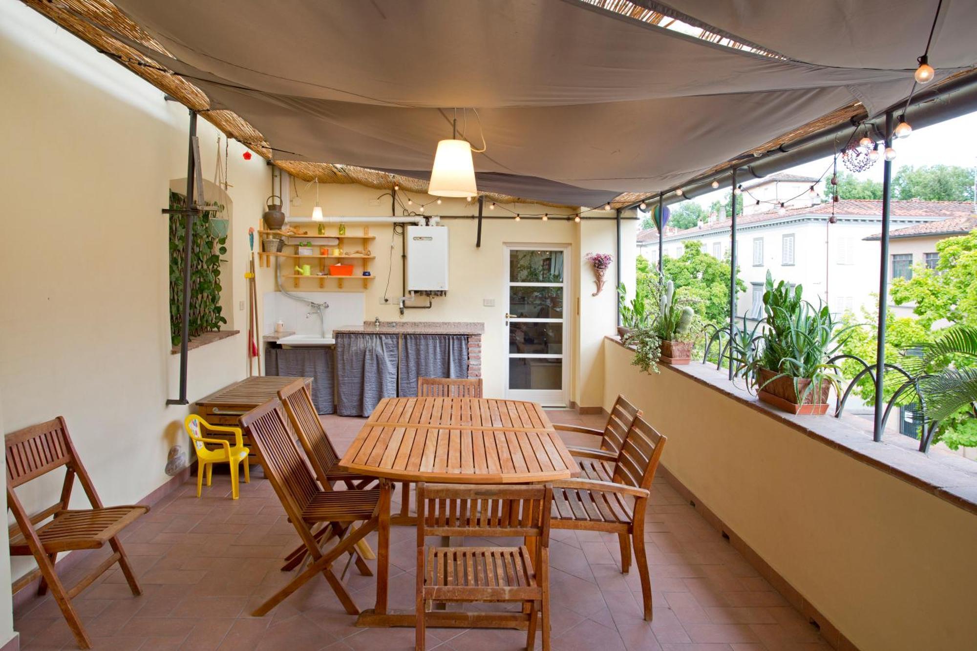 Casa San Girolamo Historic Flat With Cosy Terrace In Lucca'S City Centre Экстерьер фото