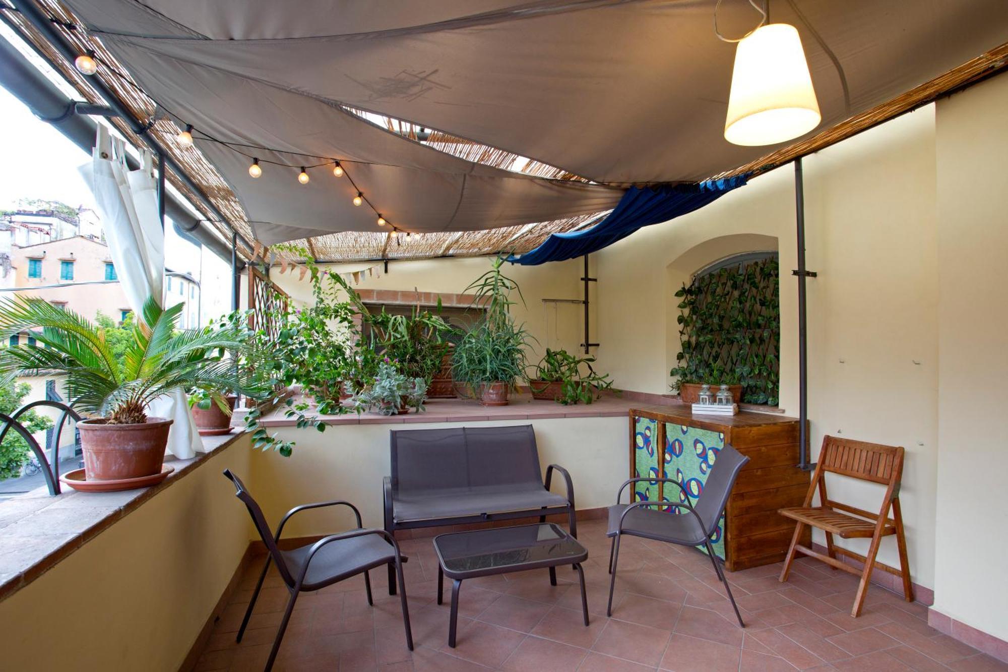 Casa San Girolamo Historic Flat With Cosy Terrace In Lucca'S City Centre Экстерьер фото